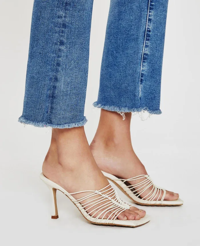 AG Jeans Denim Women Farrah Boot Crop 18 YEARS EXPANSIVE AG Jeans Denim Women Farrah Boot Crop 18 YEARS EXPANSIVE