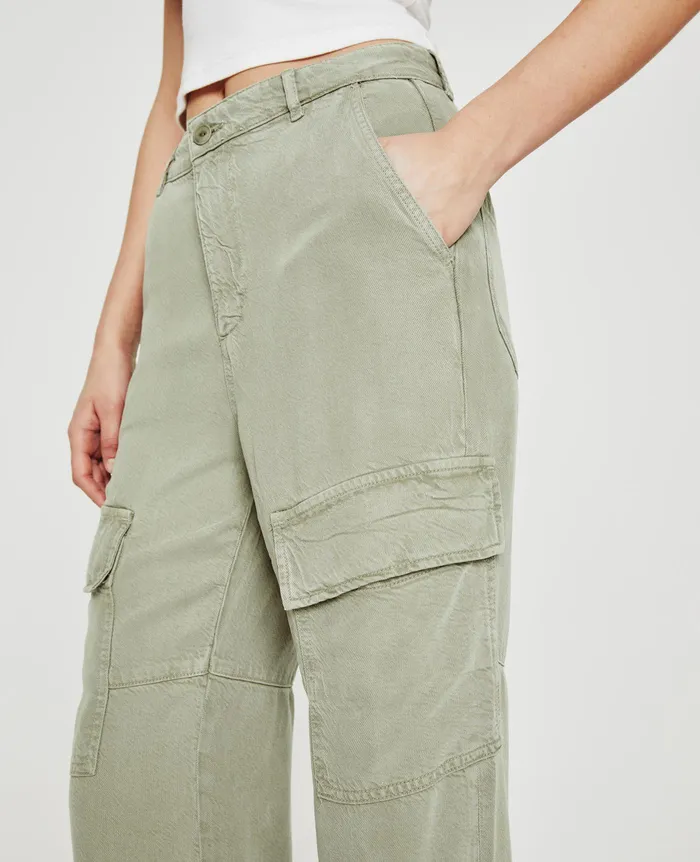 AG Jeans Pants Women Knoxx Cargo SULFUR FRESH EUCALYPTUS AG Jeans Pants Women Knoxx Cargo SULFUR FRESH EUCALYPTUS