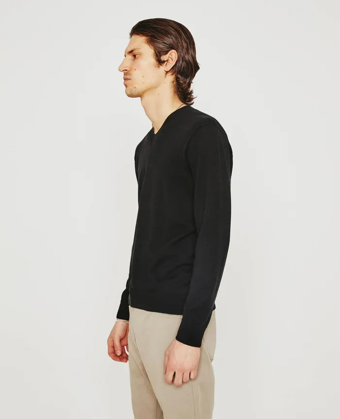 AG Jeans Sweatshirts Men Beck Vee TRUE BLACK AG Jeans Sweatshirts Men Beck Vee TRUE BLACK