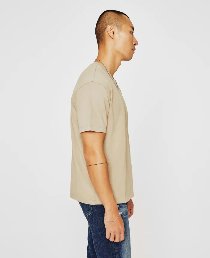 AG Jeans Tees Men Wesley Crew DRY DUST AG Jeans Tees Men Wesley Crew DRY DUST