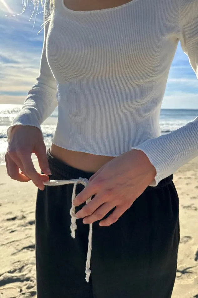Anastasia Tie Sweatpants Black Women Brandy Melville Sweatpants and Sweatshirts