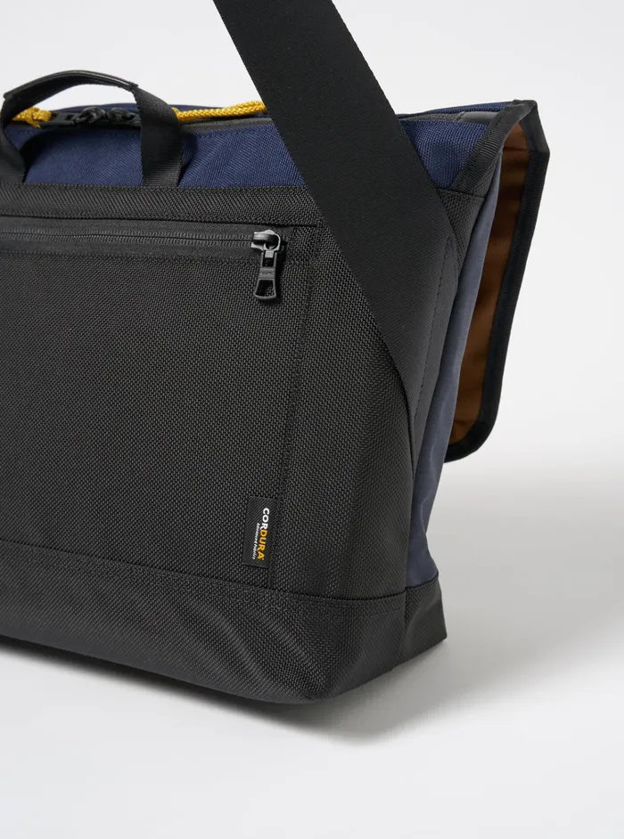 Bags Men Universal Works MasterPiece X Universal Works Courier Bag In Navy Recycled Tech Canvas