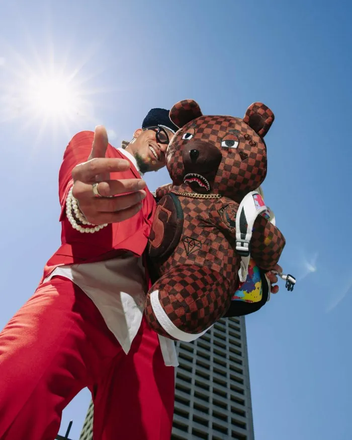 BEAR WEARING BACKPACK AS A BACKPACK Bags SPRAYGROUND
