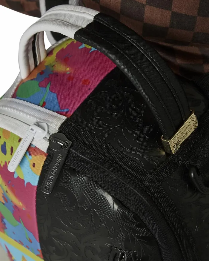 BEAR WEARING BACKPACK AS A BACKPACK Bags SPRAYGROUND