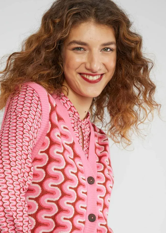 Blutsgeschwister Gilet Storyteller Vest Brown Women Knitted Jumpers