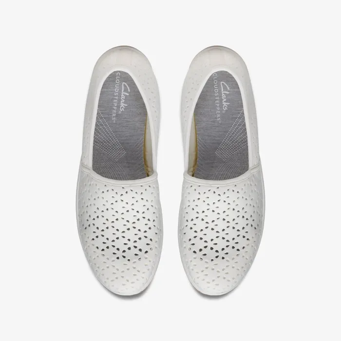 Breeze Emily White Women Clarks Flats