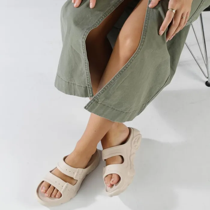 Cld Ari Slide Cream Buffalo Sandals and Slides Cld Ari Slide Cream Buffalo Sandals and Slides