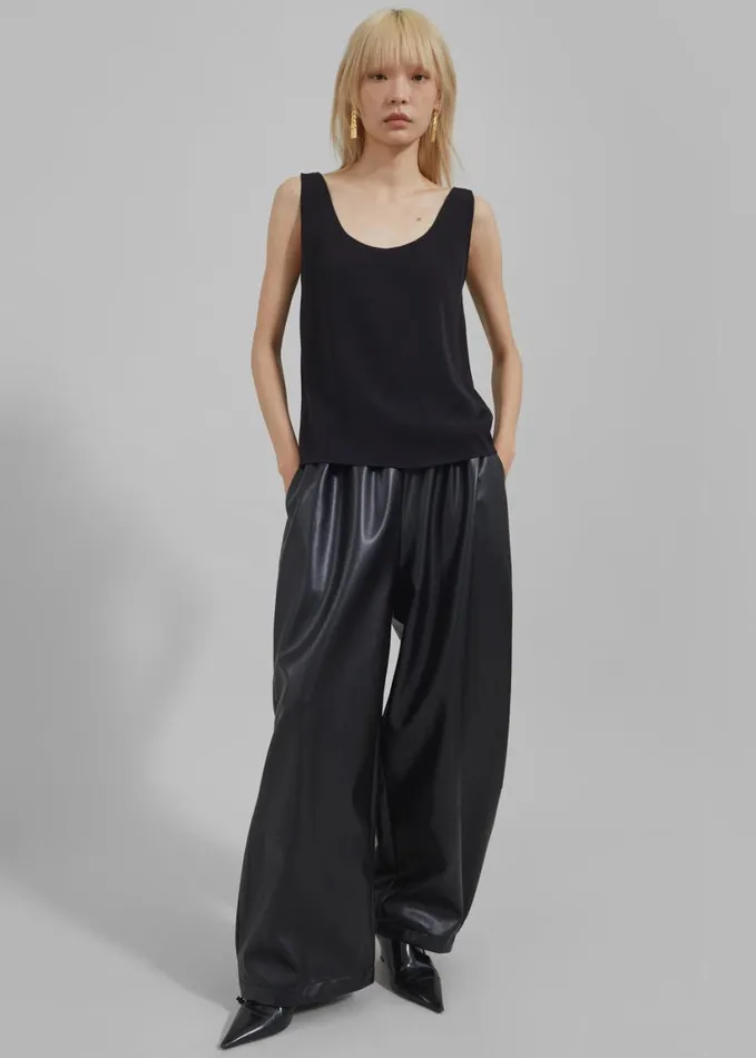 Clothing Women The Frankie Shop Briar Faux Leather Balloon Pants 8211 Black