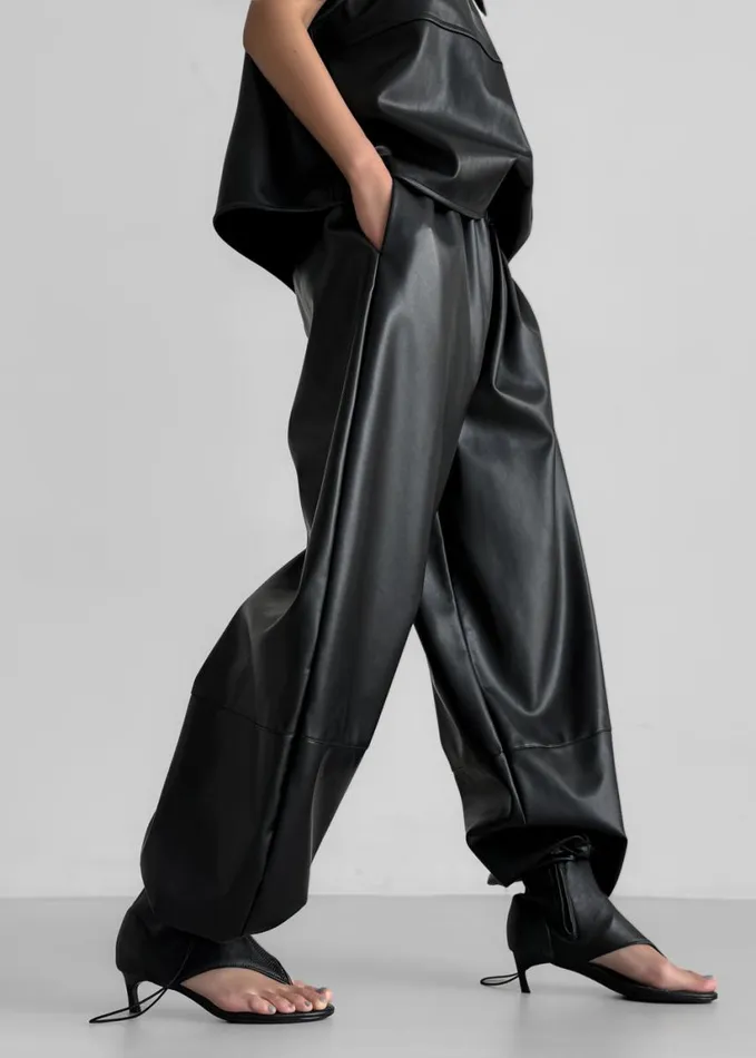Clothing Women The Frankie Shop Briar Faux Leather Balloon Pants 8211 Black