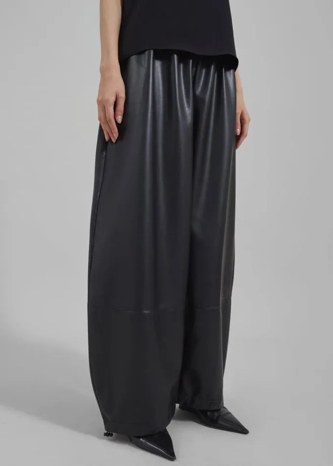 Clothing Women The Frankie Shop Briar Faux Leather Balloon Pants 8211 Black