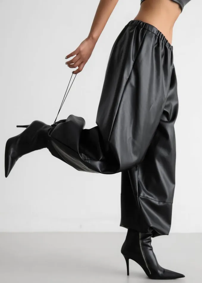 Clothing Women The Frankie Shop Briar Faux Leather Balloon Pants 8211 Black