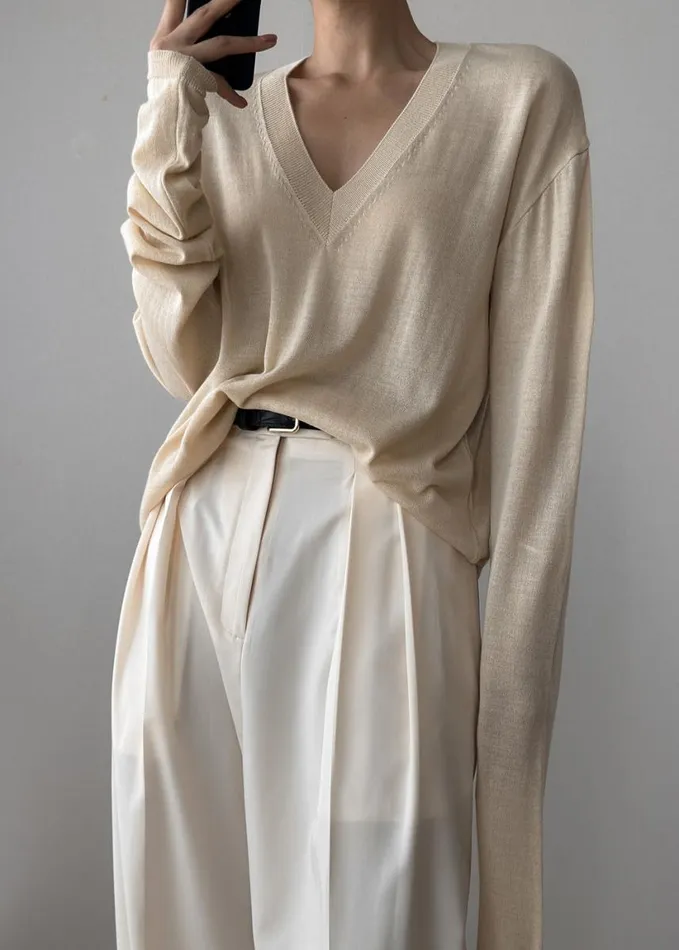 Clothing Women The Frankie Shop Juro VNeck Knit 8211 Butter