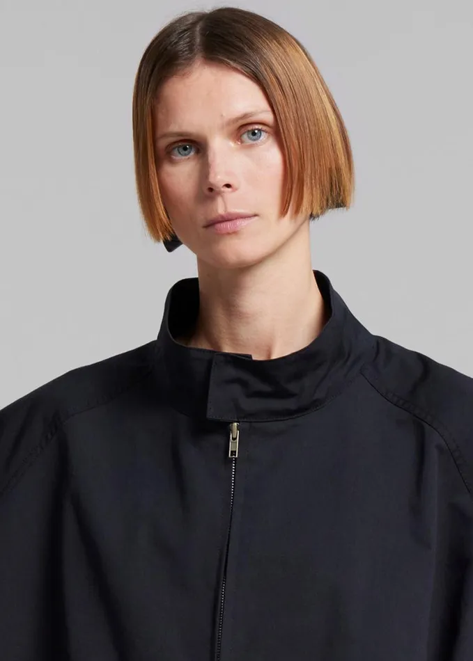 Clothing Women The Frankie Shop Lance Sleeveless Bomber Jacket 8211 Black