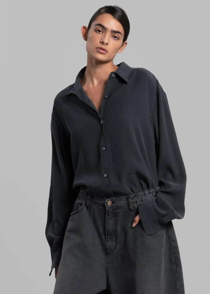 Clothing Women The Frankie Shop Lotta Fluid Shirt 8211 Charcoal
