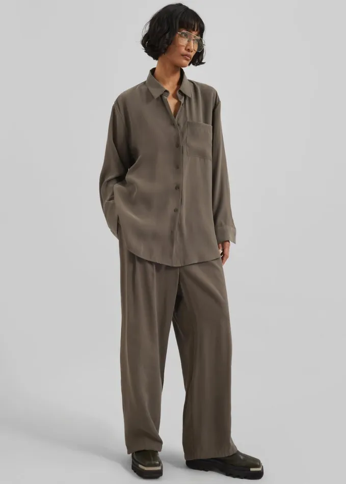 Clothing Women The Frankie Shop Meilen Pintuck Trousers 8211 Olive