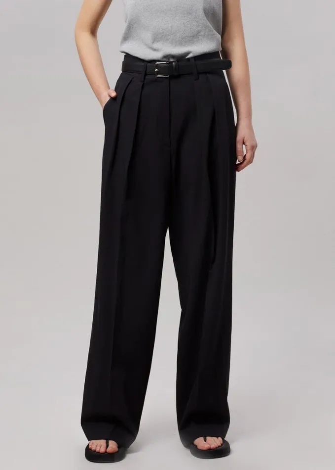 Clothing Women The Frankie Shop Tansy Pleated Trousers 8211 Black