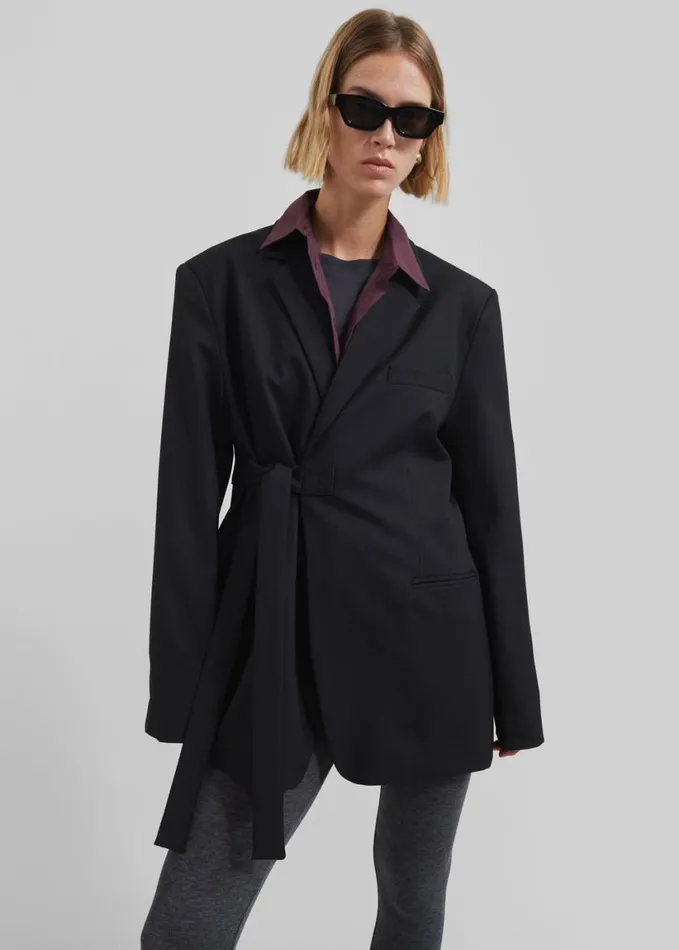 Clothing Women The Frankie Shop Whiteney Tie Up Blazer 8211 Black