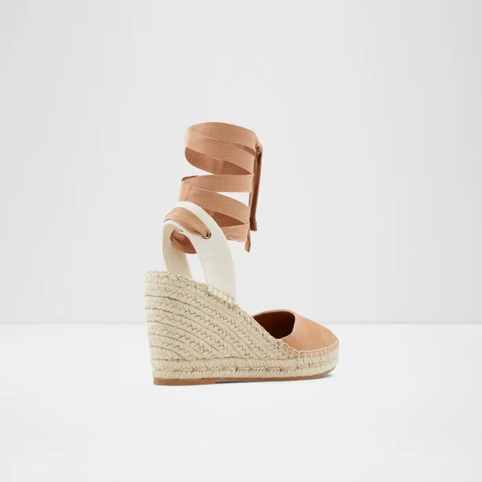 Efemina Brown Women ALDO Sandals