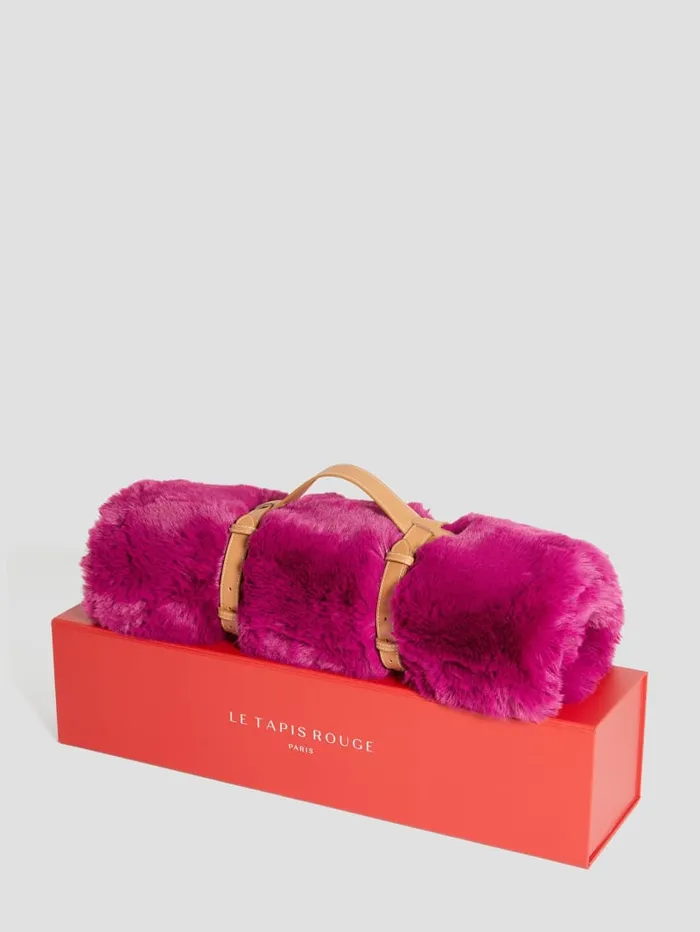 GUESS Sale FauxFur Pet Carpet Blue 8211 Women