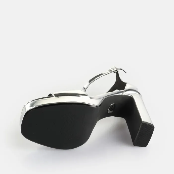 June Neat Silver Buffalo Heels