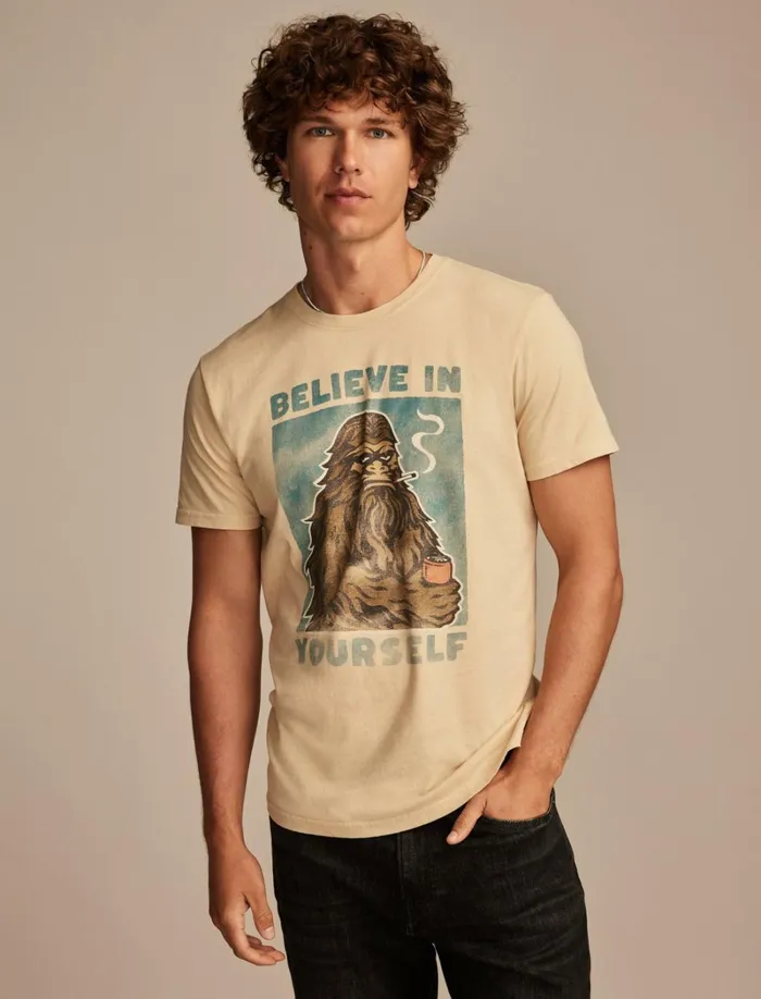 Lucky Brand Graphic Tees Men Big Foot Rainy Day