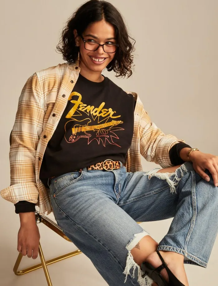 Lucky Brand Graphic Tees Women Fender 70th Anniversary Crew Fleece Jet Black