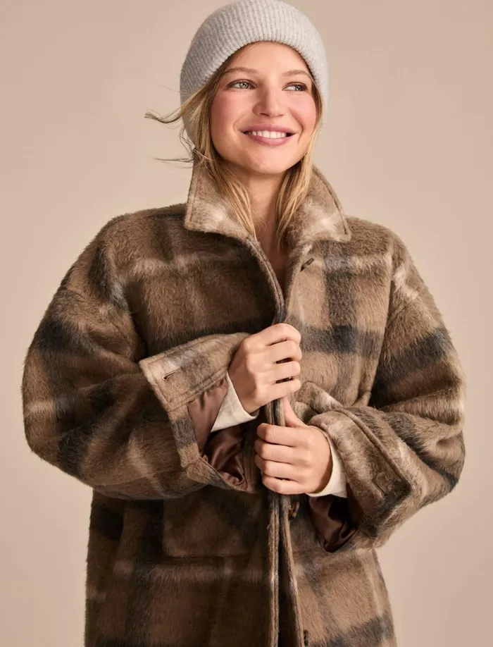Lucky Brand Jackets and Outerwear Women Oversized Plaid Shirt Jacket Light Brown Plaid