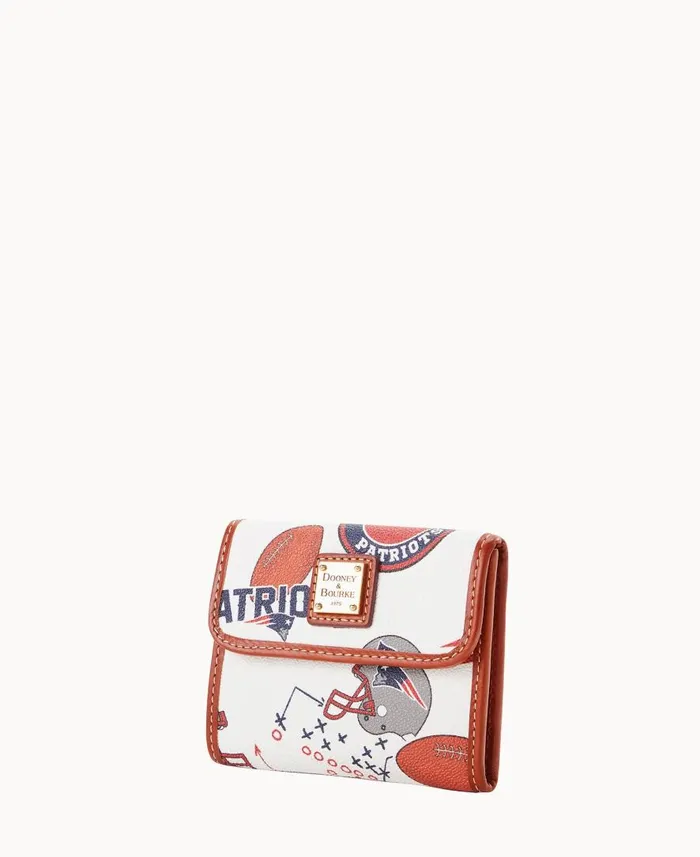 ManWoman NFL Patriots Flap Credit Card Wallet New England Patriots Dooney and Bourke Wallets ManWoman NFL Patriots Flap Credit Card Wallet New England Patriots Dooney and Bourke Wallets