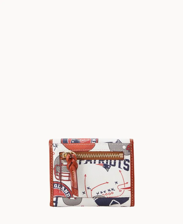 ManWoman NFL Patriots Flap Credit Card Wallet New England Patriots Dooney and Bourke Wallets ManWoman NFL Patriots Flap Credit Card Wallet New England Patriots Dooney and Bourke Wallets