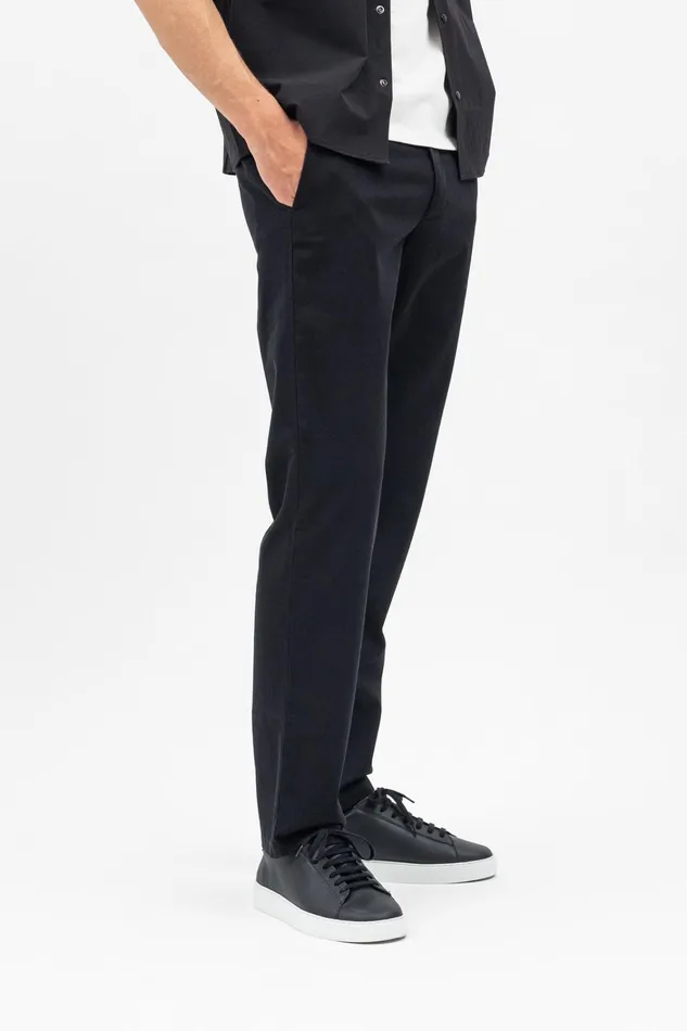 Men Aros Regular Light Stretch Chino Black Norse Projects Trousers