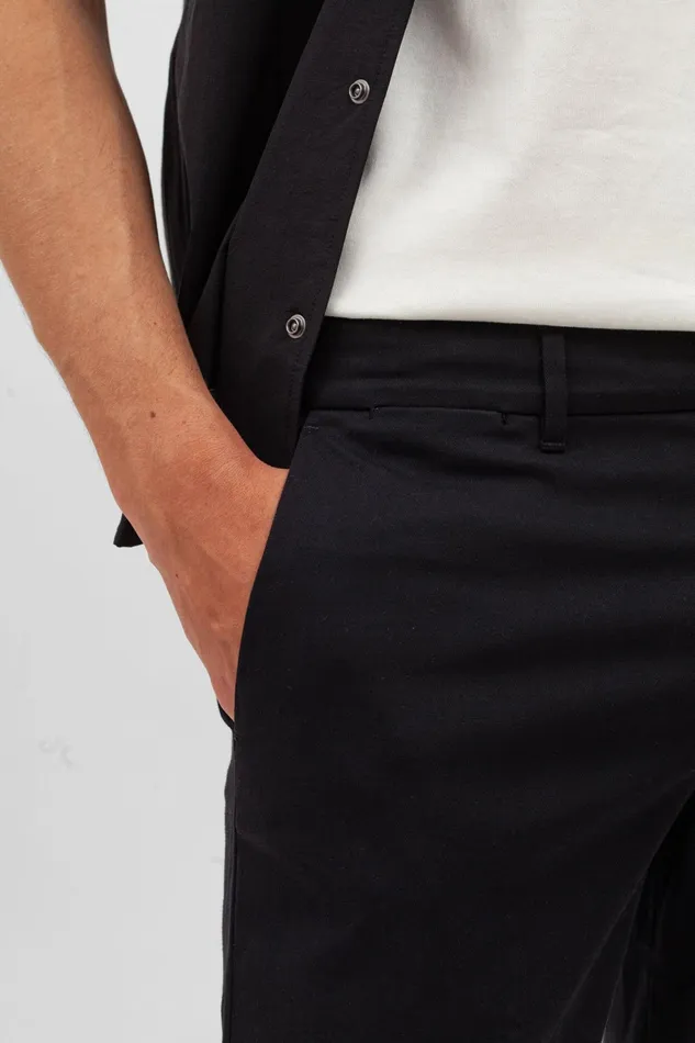 Men Aros Regular Light Stretch Chino Black Norse Projects Trousers