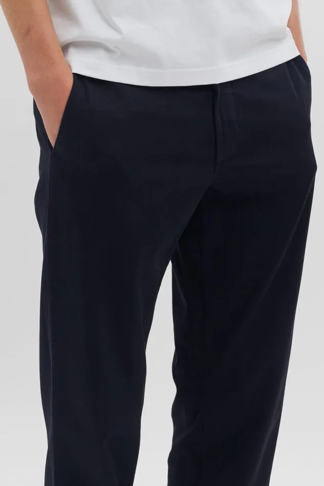 Men Aros Regular Light Stretch Chino Dark Navy Norse Projects Trousers