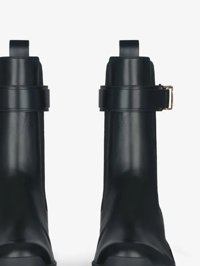 Men Boots and Loafers Givenchy Terra Chelsea Boots In Leather Black Men Boots and Loafers Givenchy Terra Chelsea Boots In Leather Black