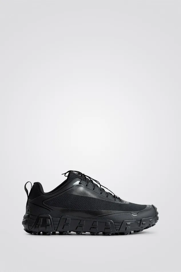 Men Lace Up Hyper Runner V08 Black Norse Projects Footwear