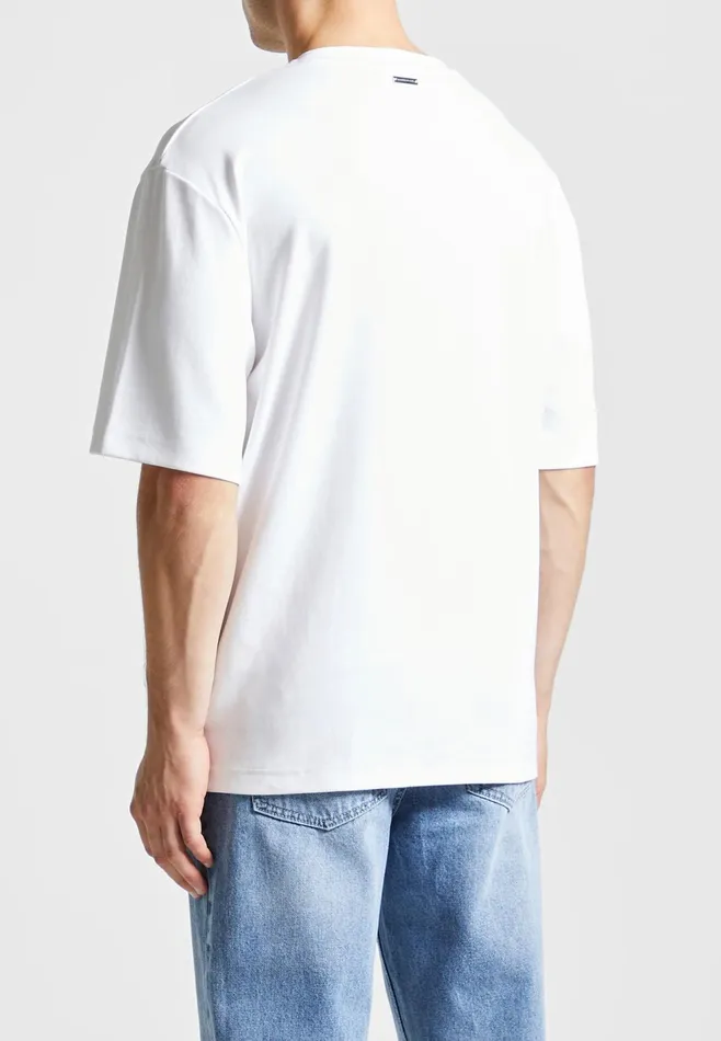 Men Manire De Voir ternel Oversized Fit Cotton TShirt White