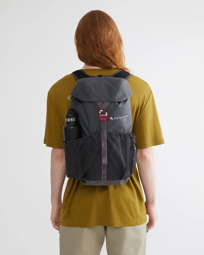 MenWomen Fjrm 18L Waterproof Trekking Backpack Raven Klttermusen SingleDay Backpacks 1832l