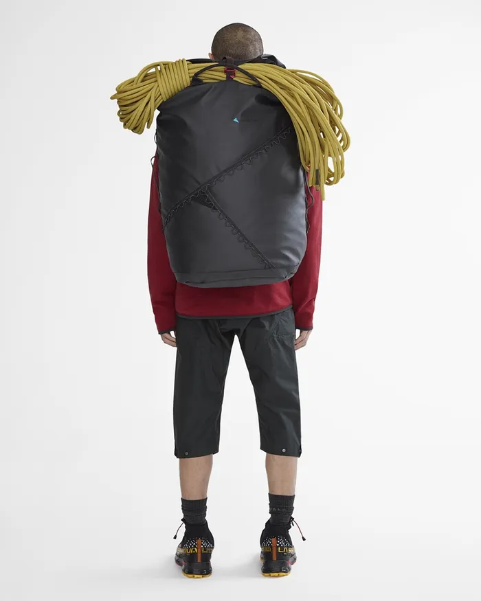 MenWomen Ydalir Alpine Haul Bag 80L Raven Klttermusen Duffel Bags