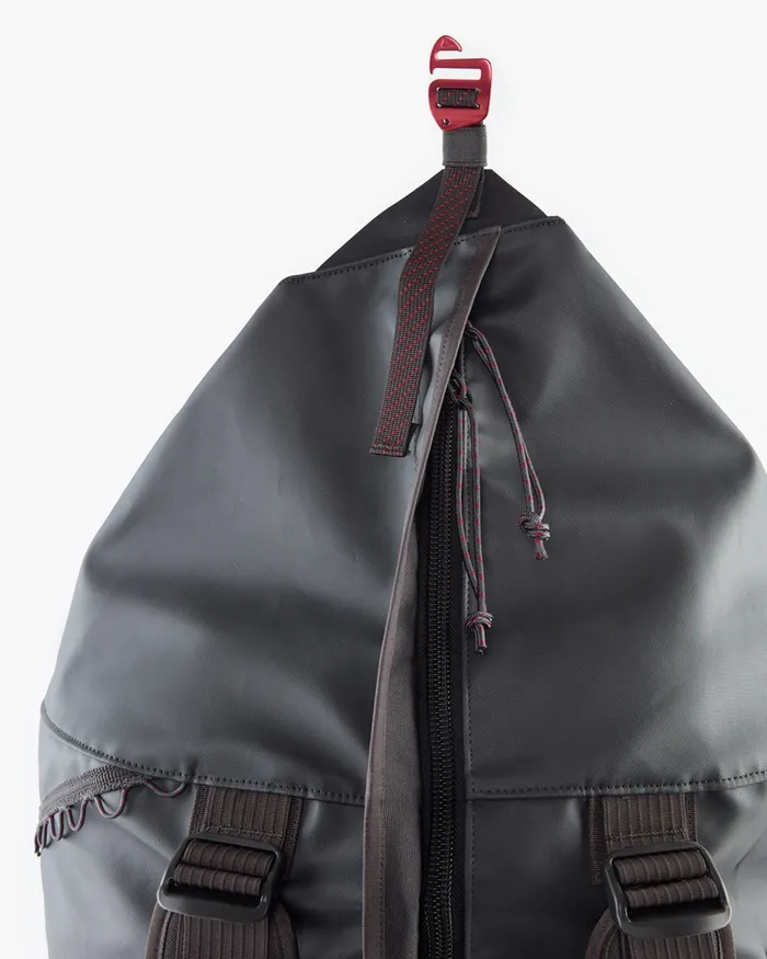 MenWomen Ydalir Alpine Haul Bag 80L Raven Klttermusen Duffel Bags