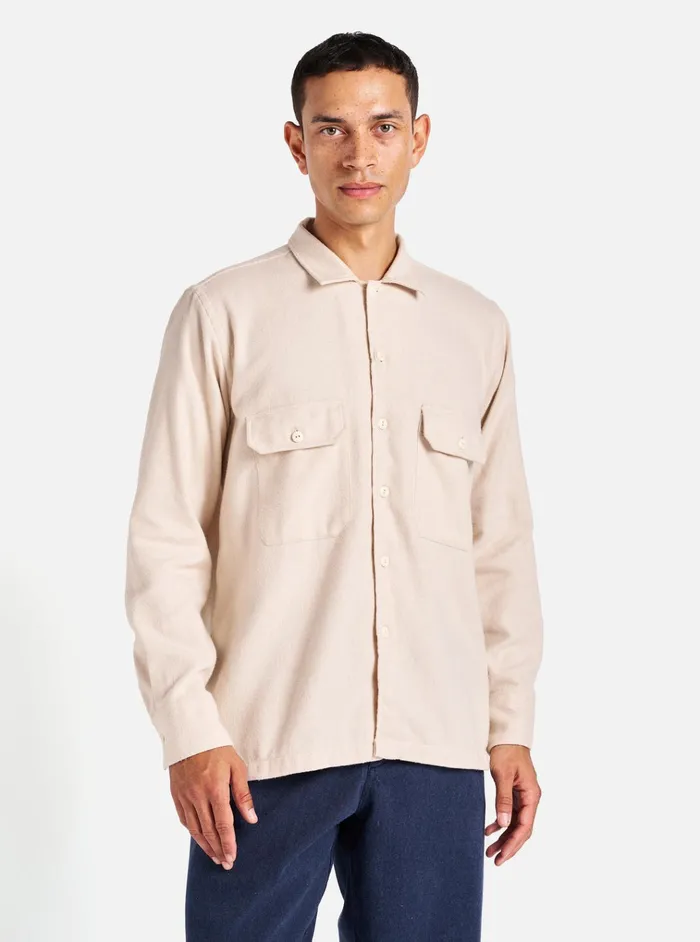 Overshirts Men Universal Works Universal Works LS Utility Shirt In Ecru Alaska Cotton