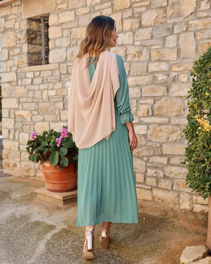 Polin Et Moi Savannah Guest Cape Raw Women Capes And Wraps Polin Et Moi Savannah Guest Cape Raw Women Capes And Wraps