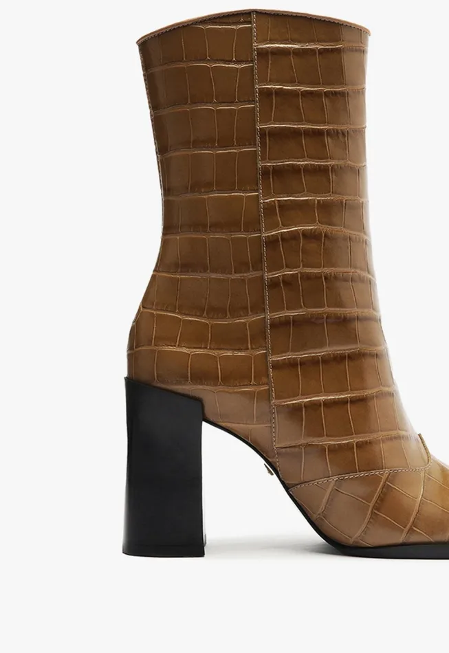 Schutz Shoes Booties Women Raffaela Bootie Light Brown Schutz Shoes Booties Women Raffaela Bootie Light Brown