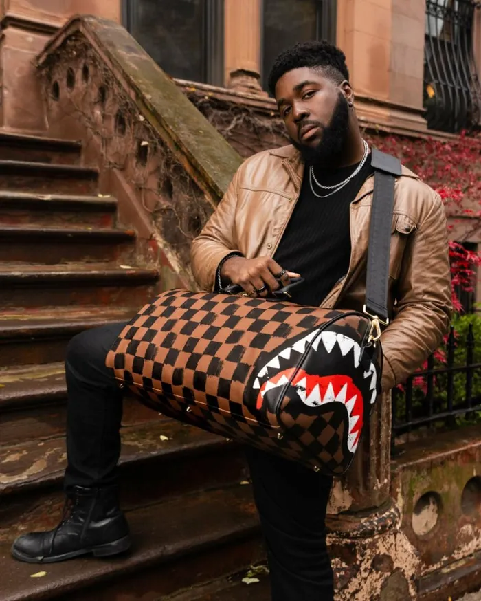 SHARKS IN PARIS VANQUISH DUFFLE Bags SPRAYGROUND