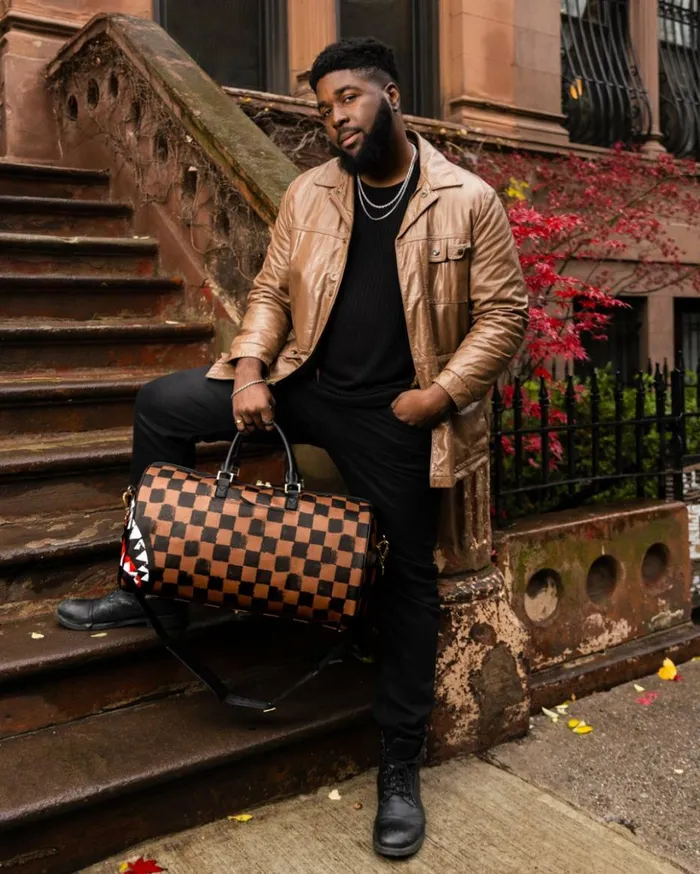 SHARKS IN PARIS VANQUISH DUFFLE Bags SPRAYGROUND