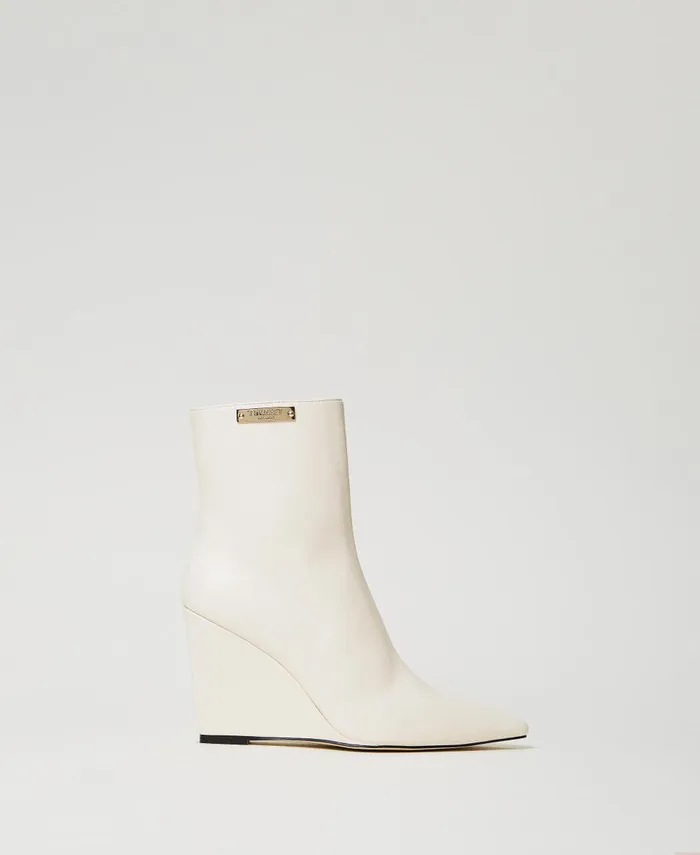Twinset Ankle Boots With Wedge And Logo Plate Old White Women Heels