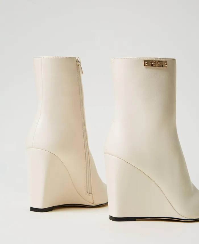 Twinset Ankle Boots With Wedge And Logo Plate Old White Women Heels Twinset Ankle Boots With Wedge And Logo Plate Old White Women Heels