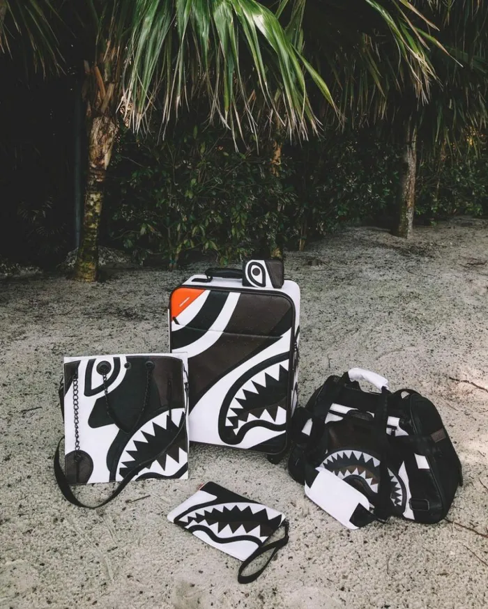 VVIP PET CARRIER Bags SPRAYGROUND