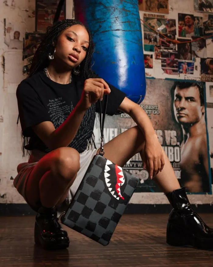 VANQUISH II CROSSOVER CLUTCH Bags SPRAYGROUND