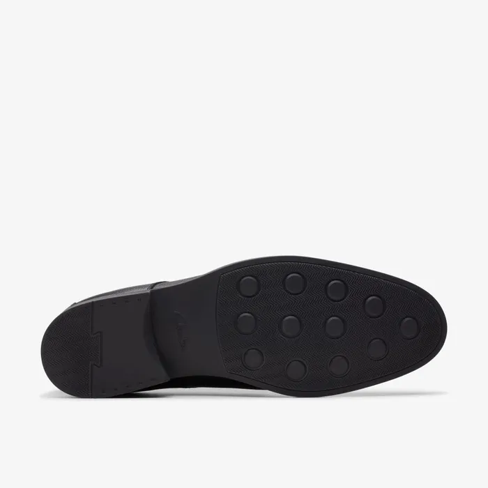 Whiddon Apron Black Tumbled Men Clarks Dress Shoes