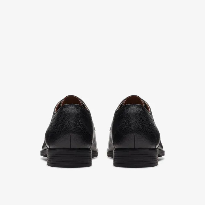 Whiddon Apron Black Tumbled Men Clarks Dress Shoes