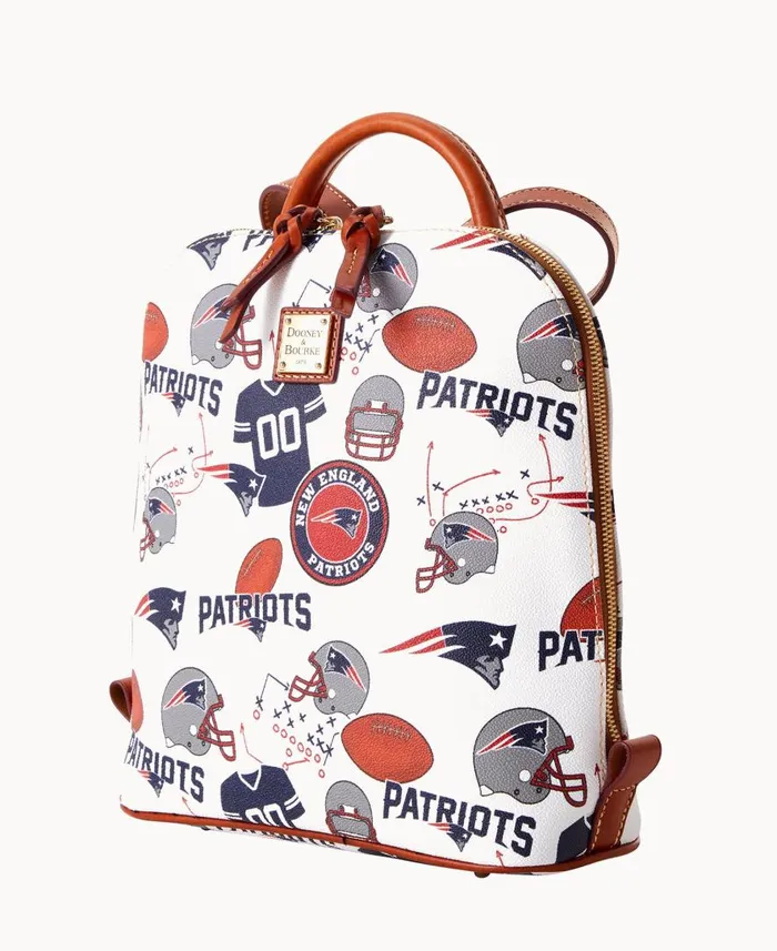 Woman NFL Patriots Zip Pod Backpack Patriots Dooney and Bourke Backpacks Woman NFL Patriots Zip Pod Backpack Patriots Dooney and Bourke Backpacks